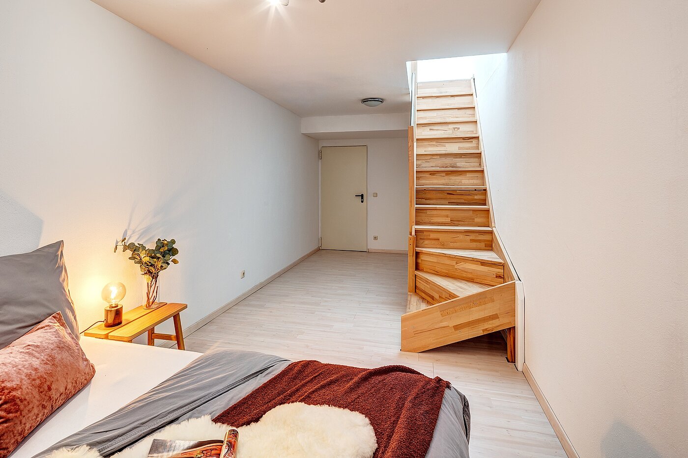 Плоский с 1.5 комнатами | München-Aubing | 70000 | ...ins Untergeschoss