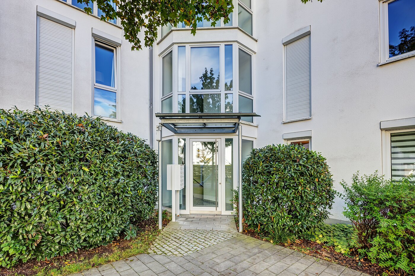 Квартира в многоэтажно доме с 2 комнатами | München-Thalkirchen | 70493 | Hauseingang