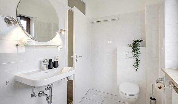 Таун-хаус с 5 комнатами | Unterschleißheim | 70187 | Helles Badezimmer...