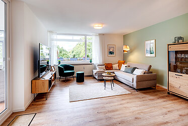 Unterhaching: Современная 3-комнатная квартира с солнечной лоджией, выходящей на юг, в которую невозможно не влюбиться