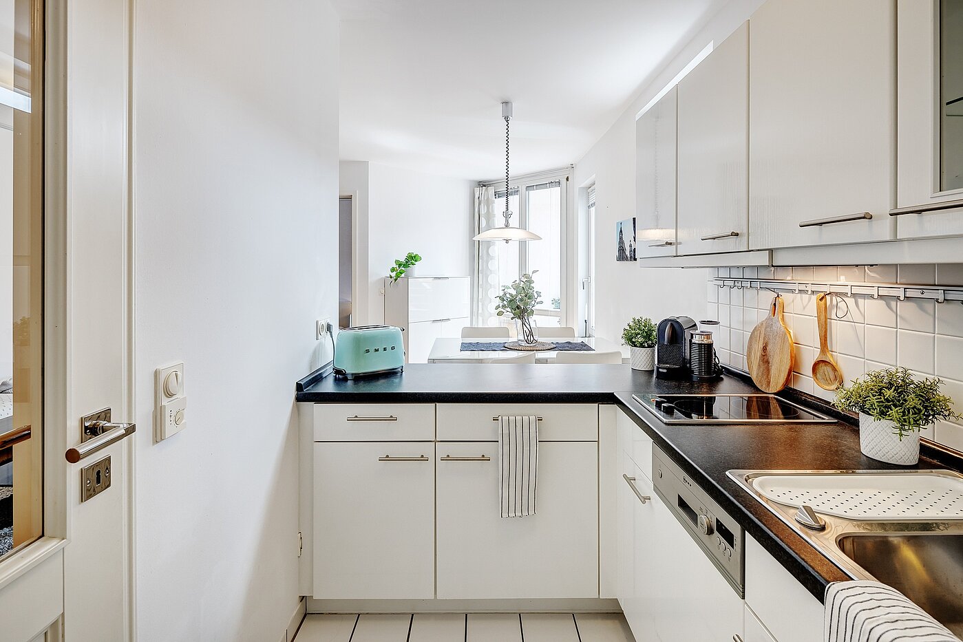 Квартира в многоэтажно доме с 1.5 комнатами | München-Schwabing | 2205ML81 | Integrierte Apartmentküche...