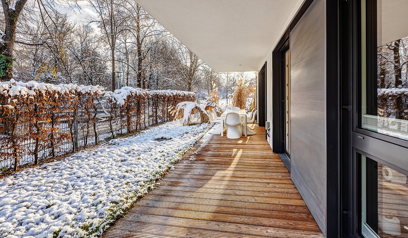 Плоский с 3 комнатами | 70309 | Umlaufende Terrasse im Winter...