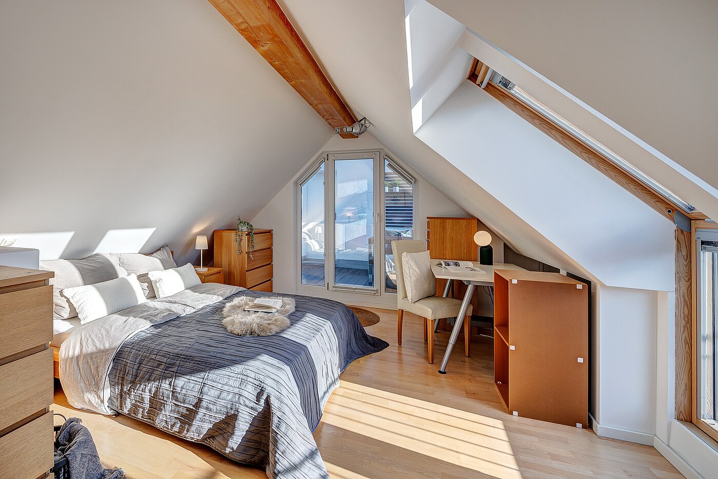 Дуплекс с 2.5 комнатами | München-Ludwigsvorstadt | 2111ML5 | ...zum Schlafzimmer und...