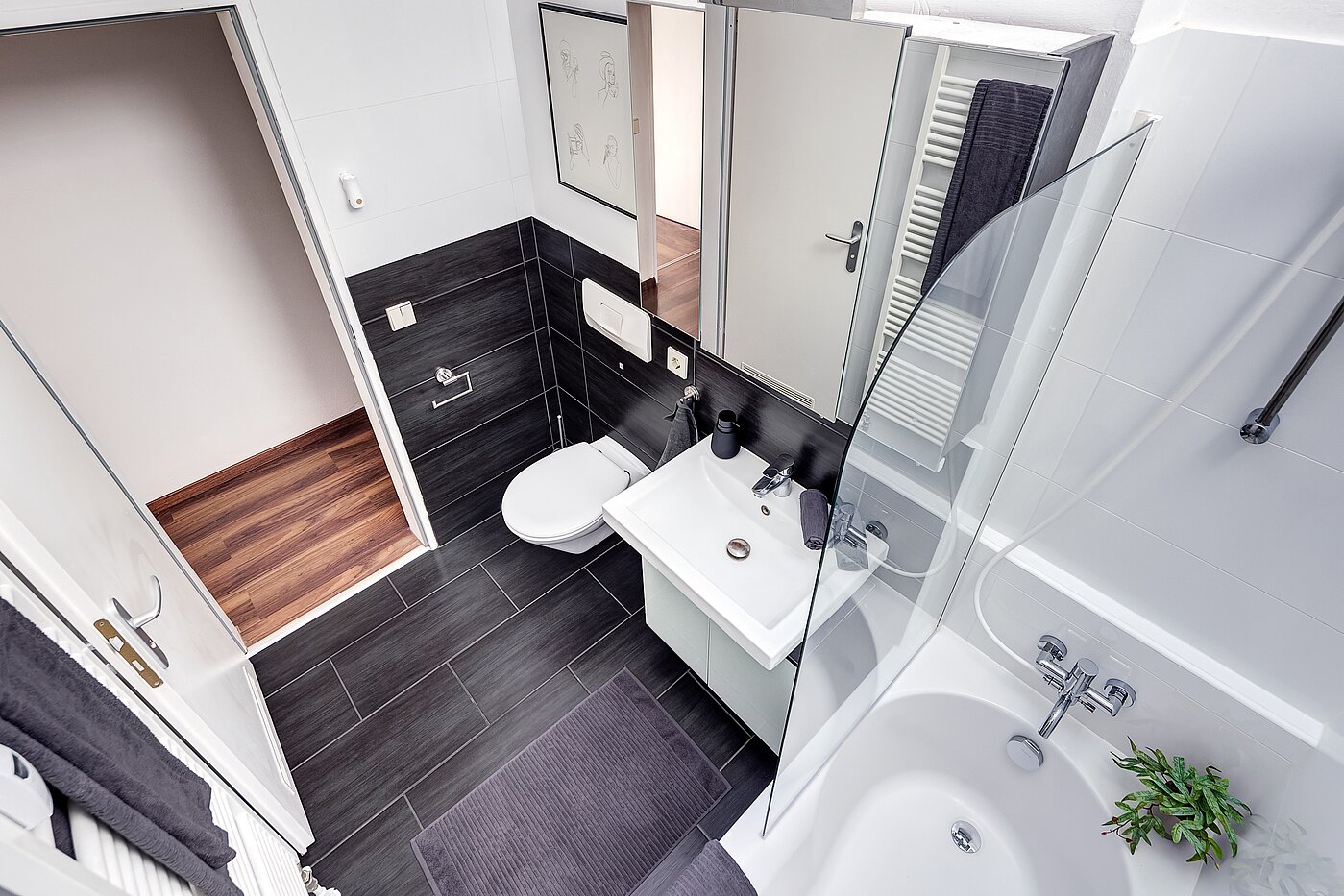 Квартира в многоэтажно доме с 2 комнатами | München-Untermenzing | 70177 | ...und Dachfenster