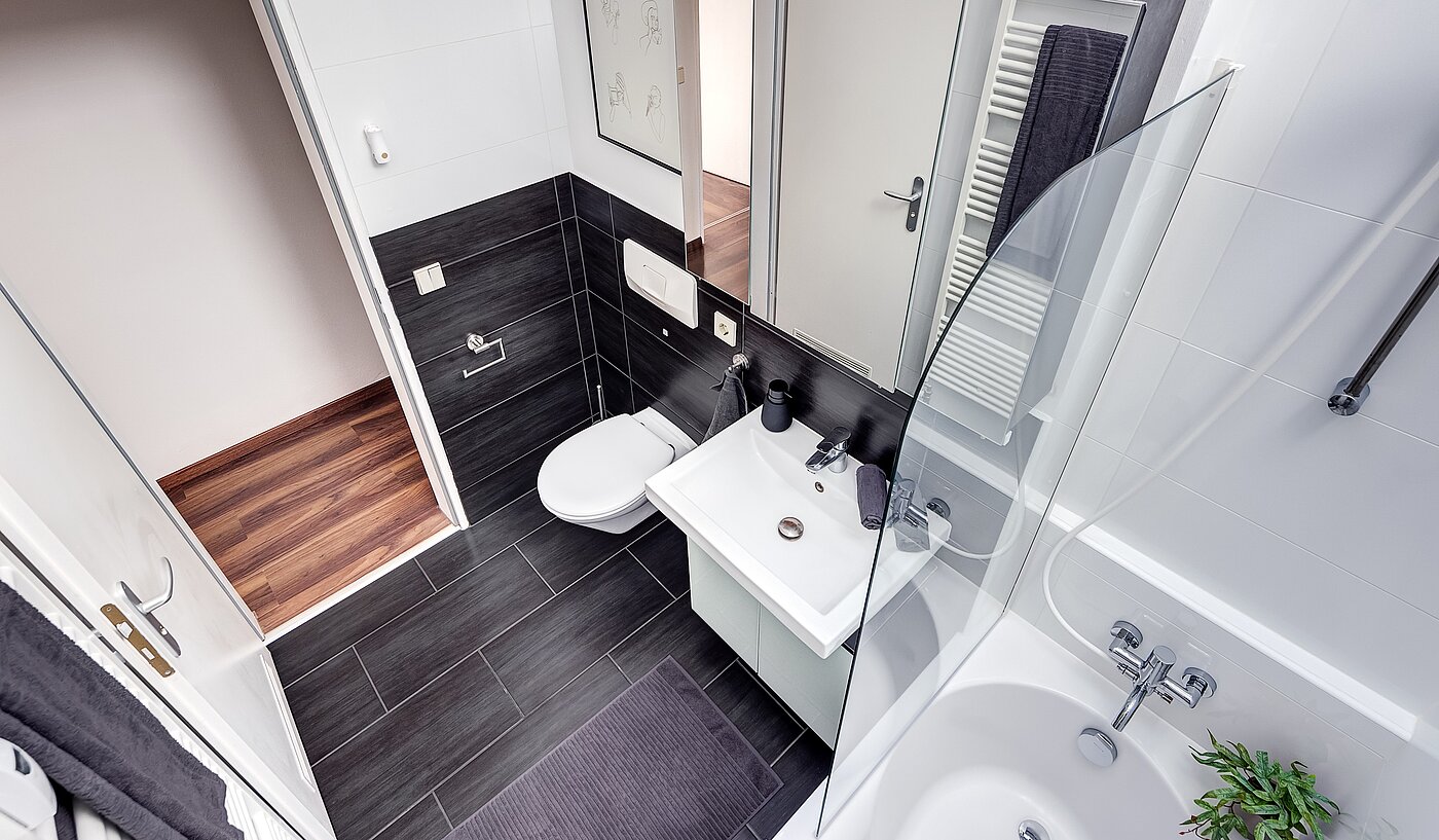 Квартира в многоэтажно доме с 2 комнатами | München-Untermenzing | 70177 | ...und Dachfenster