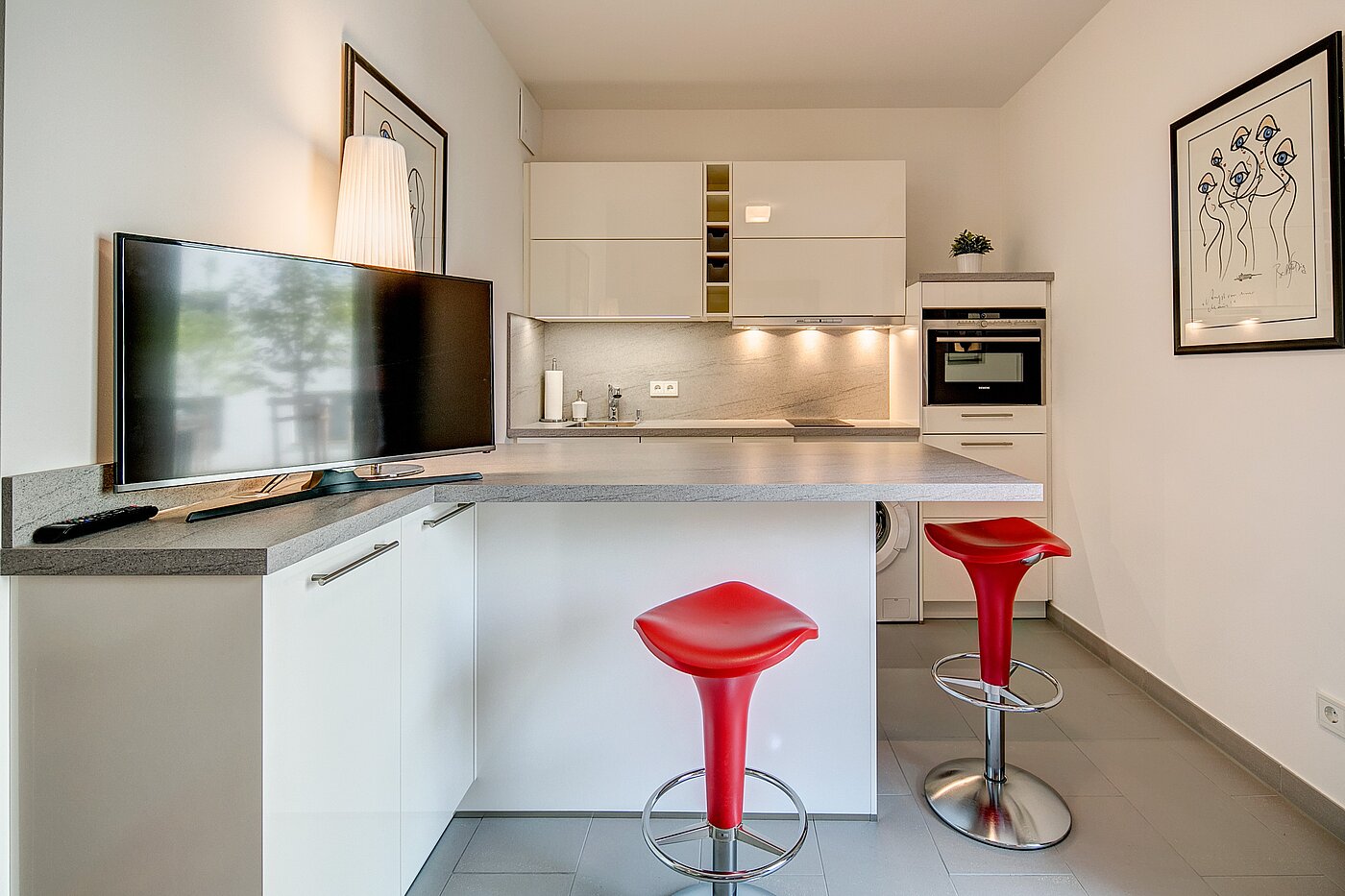 Квартира в многоэтажно доме с 1 комнатная | München-Ramersdorf | 2207ML51 | ...mit Esstheke...
