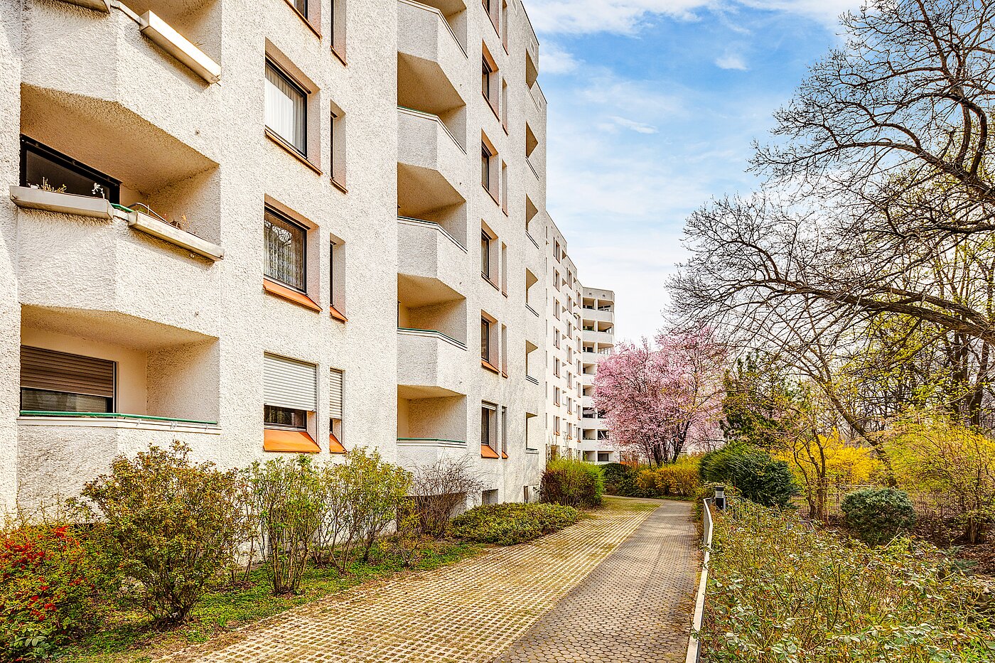 Квартира в многоэтажно доме с 2 комнатами | München-Moosach | 2203ML5 | Ruhige Innenhoflage