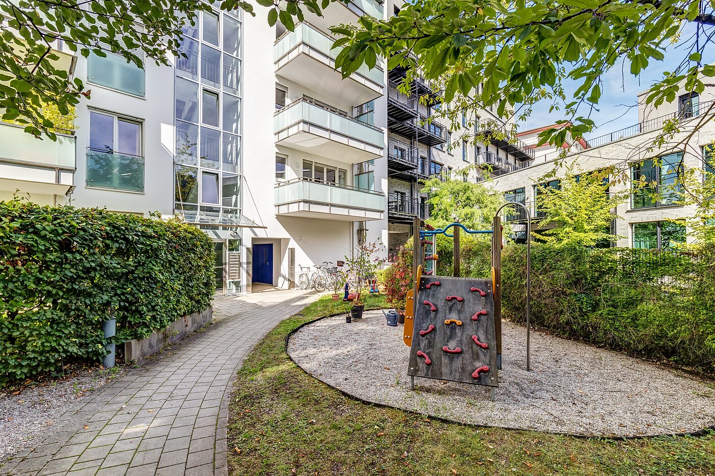 Квартира в многоэтажно доме с 3 комнатами | München-Neuhausen | 70489 | Ruhig und Gepflegt