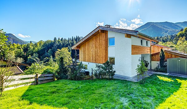 Угловой террасный дом с 3 комнатами | Kreuth | 70037 | ...mit großem Garten