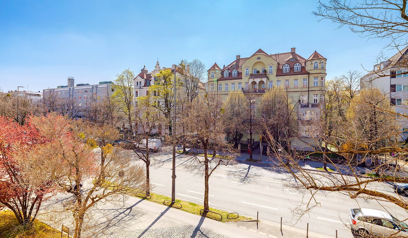 Квартира в многоэтажно доме с 2 комнатами | München-Neuhausen | 2003ML5 | Blick auf die Nymphenburger