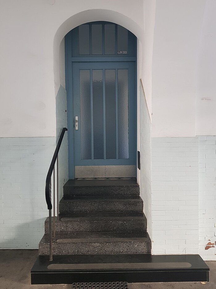 Квартира в многоэтажно доме с 2.5 комнатами | München-Haidhausen | 1710D2 | Hauseingang