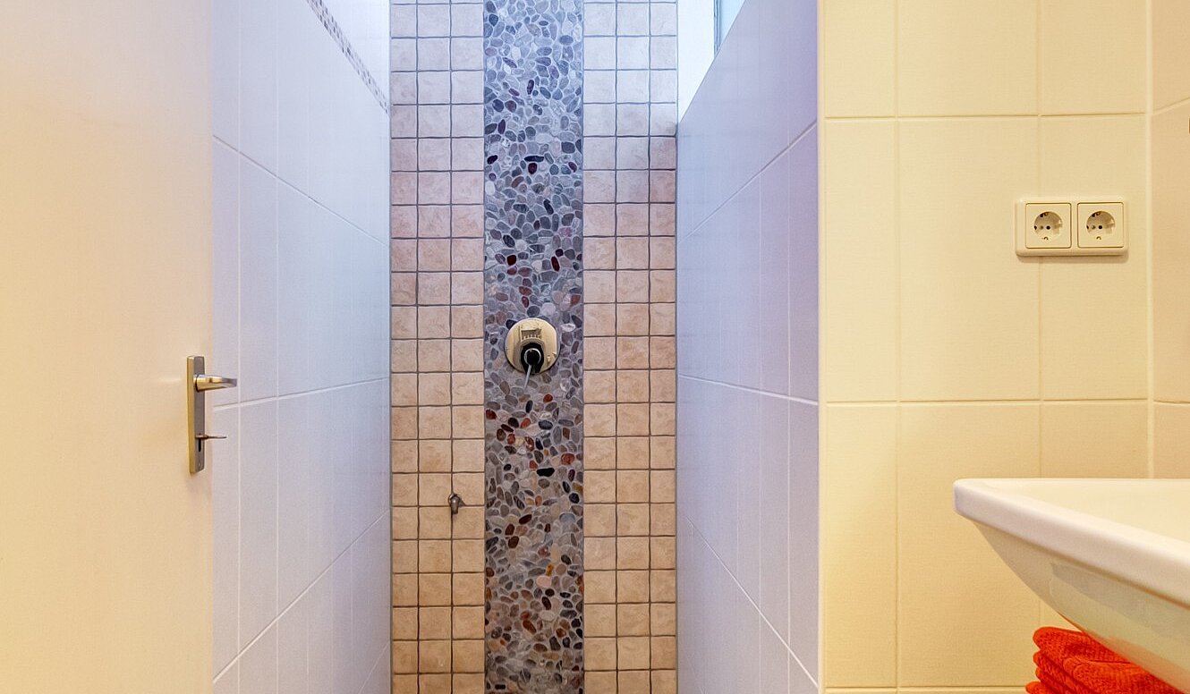 Квартира в многоэтажно доме с 1.5 комнатами | München-Milbertshofen | 701281 | Geflieste Dusche