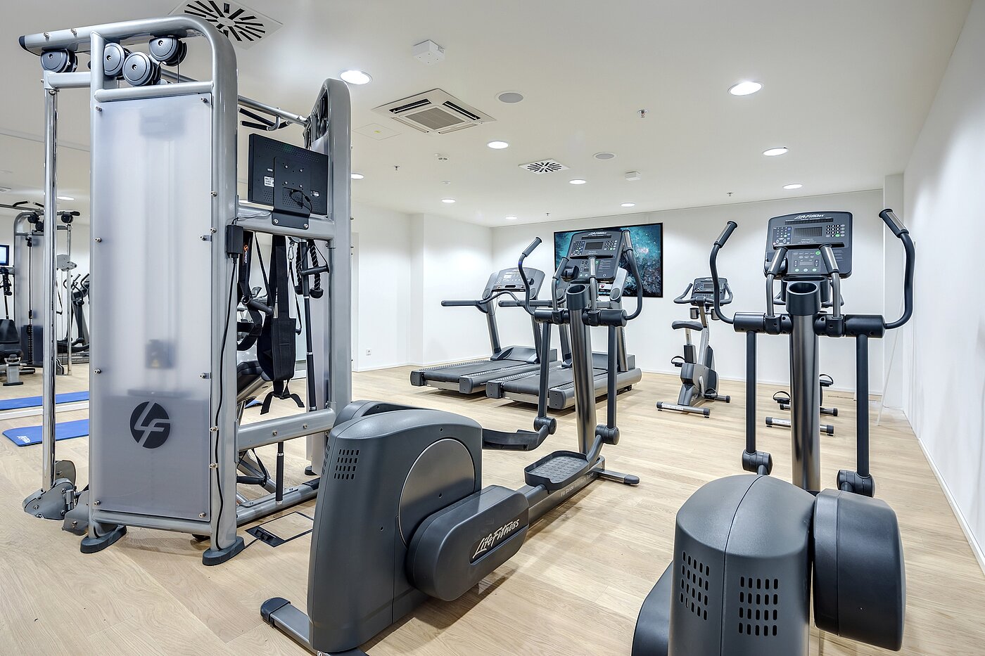 Apartment с 1.5 комнатами | München-Neuhausen | 70444 | Fitnessraum