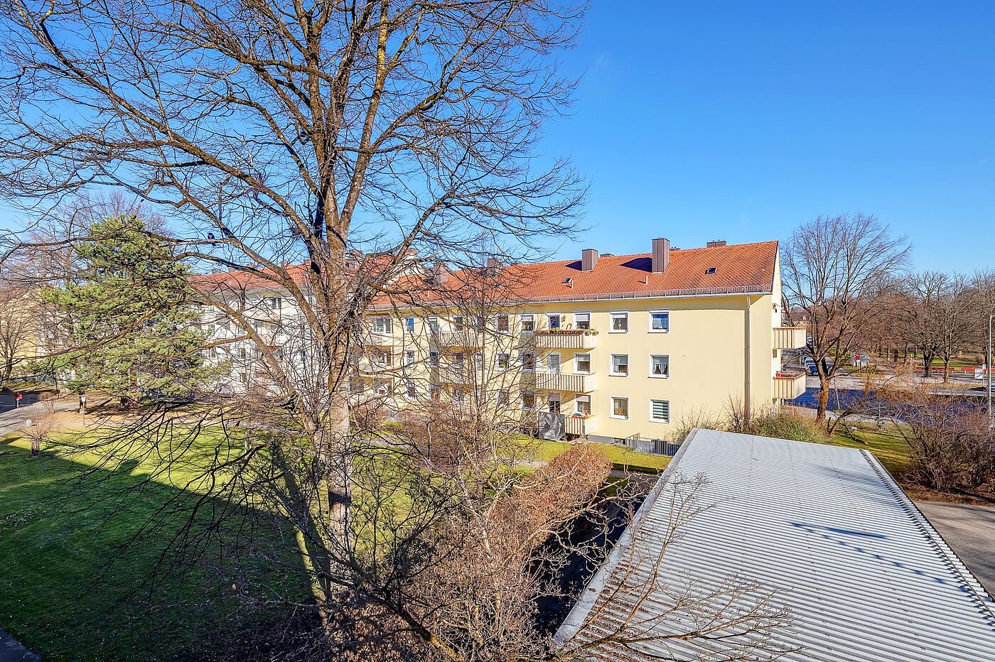 Квартира в многоэтажно доме с 4 комнатами | München-Berg am Laim | 2002ML3 | Blick vom Balkon