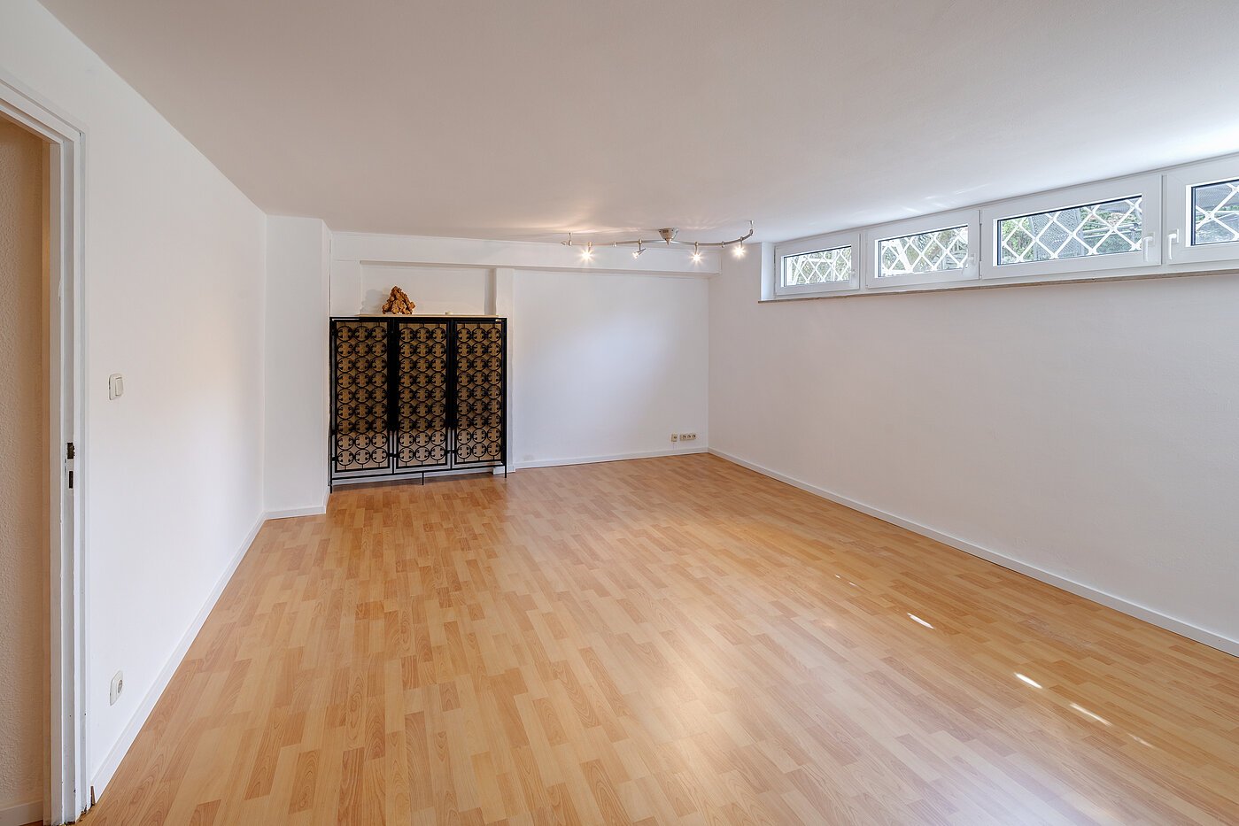 Половина двухквартирного жилого дома с 4 комнатами | München-Solln | 70120 | Beheizt und mit Tageslicht