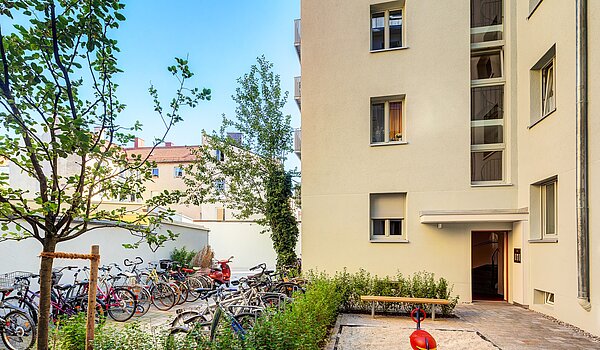 Квартира в многоэтажно доме с 2 комнатами | München-Maxvorstadt | 70398 | Ruhiger Innenhof