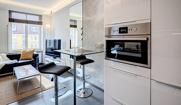 Квартира в многоэтажно доме с 2 комнатами | München-Au | 70387 | Wohnen/Kochen