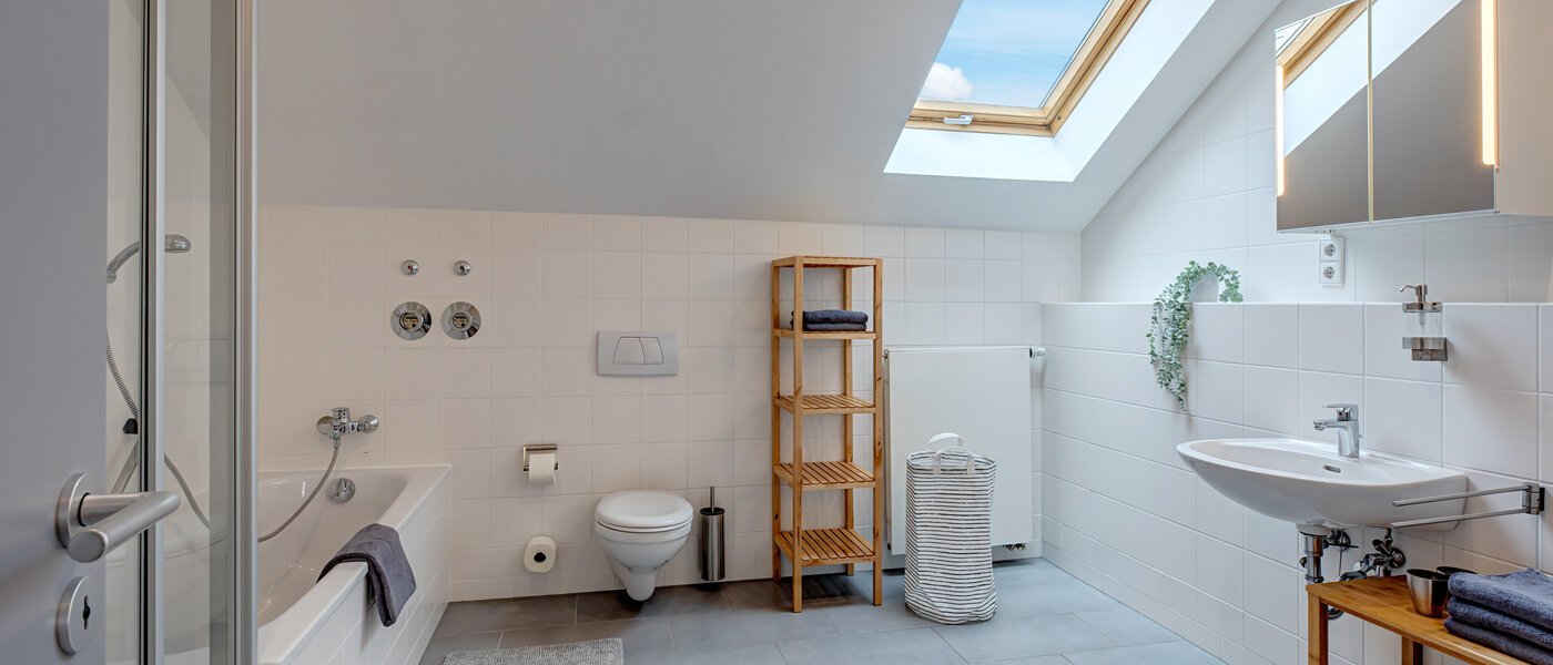 мансардная квартира München Maxvorstadt - Museumsviertel 01 ванная комната 1