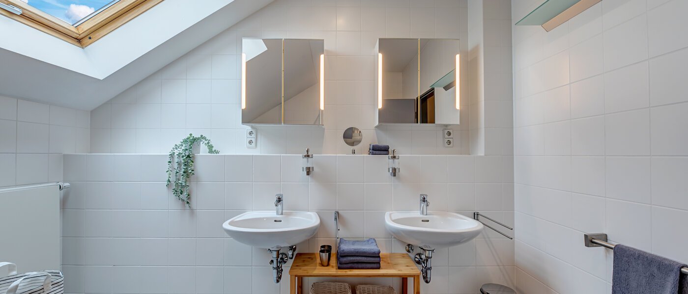 мансардная квартира München Maxvorstadt - Museumsviertel 02 ванная комната 1