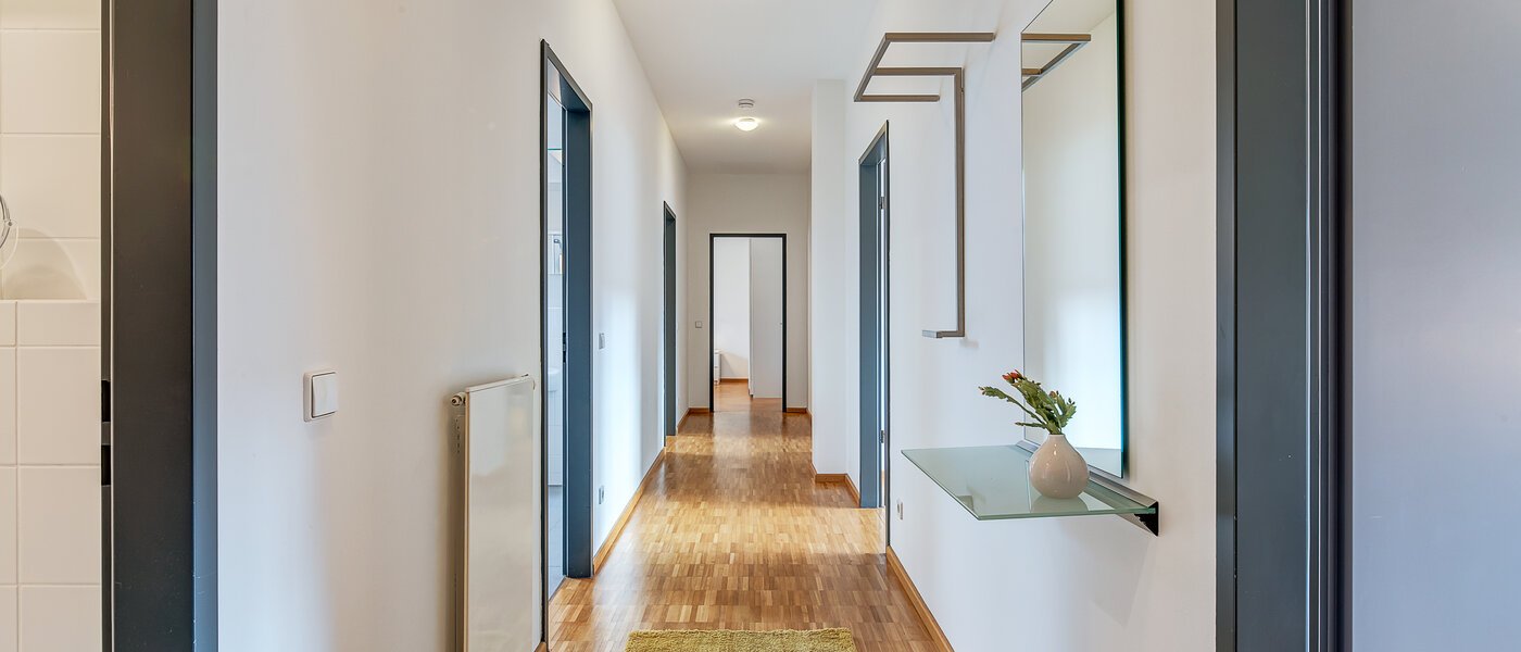 мансардная квартира München Maxvorstadt - Museumsviertel 01 коридор 1