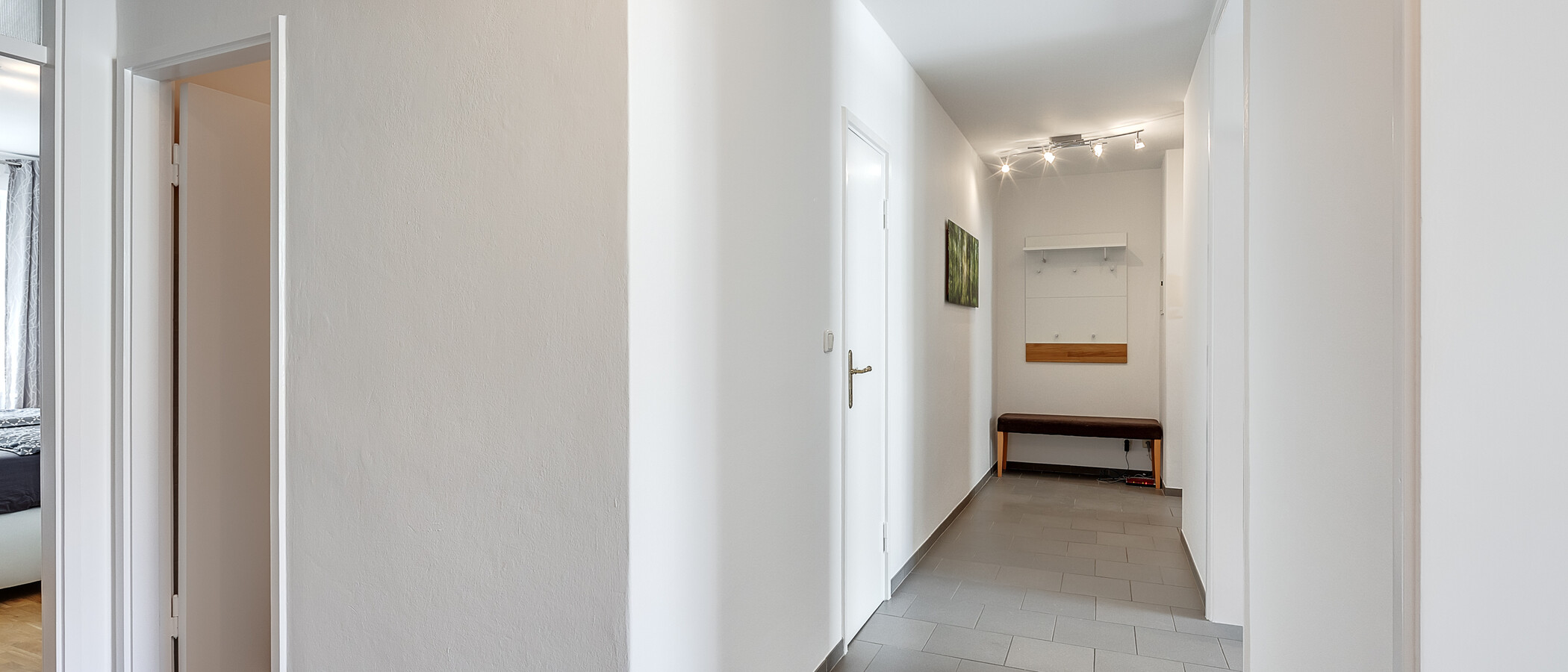 квартира München Neuhausen 04 коридор 10004
