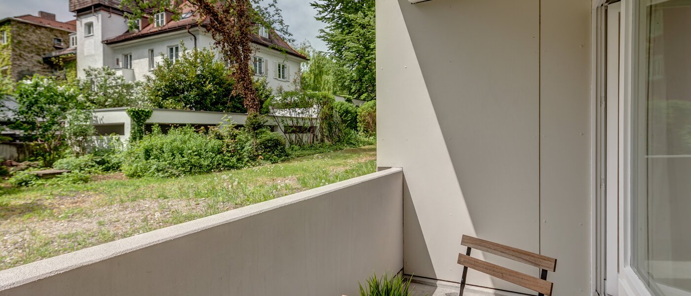 квартира München Schwabing-Nord (zw. Leopoldstraße & Englischen Garten) 02 балкон 10010