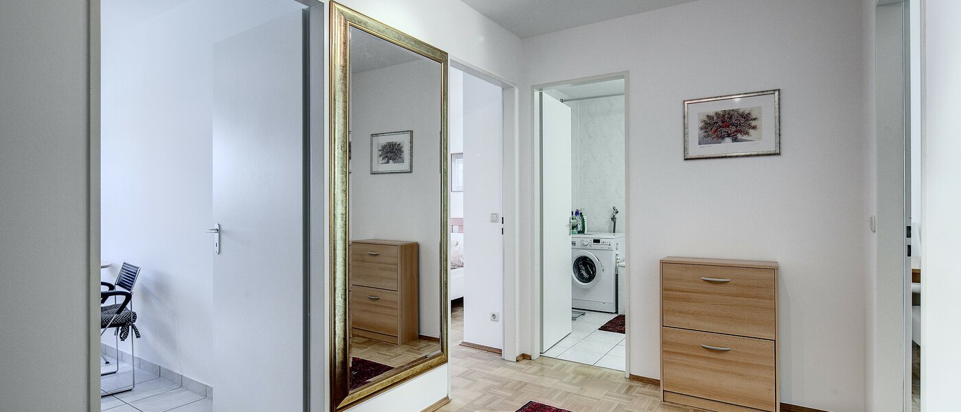 квартира München Freimann 01 коридор 1005