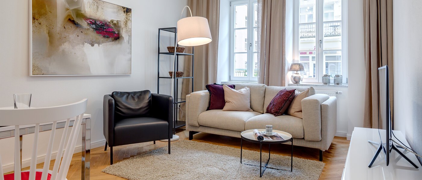 квартира München Schwanthalerhöhe 01 гостиная 10050