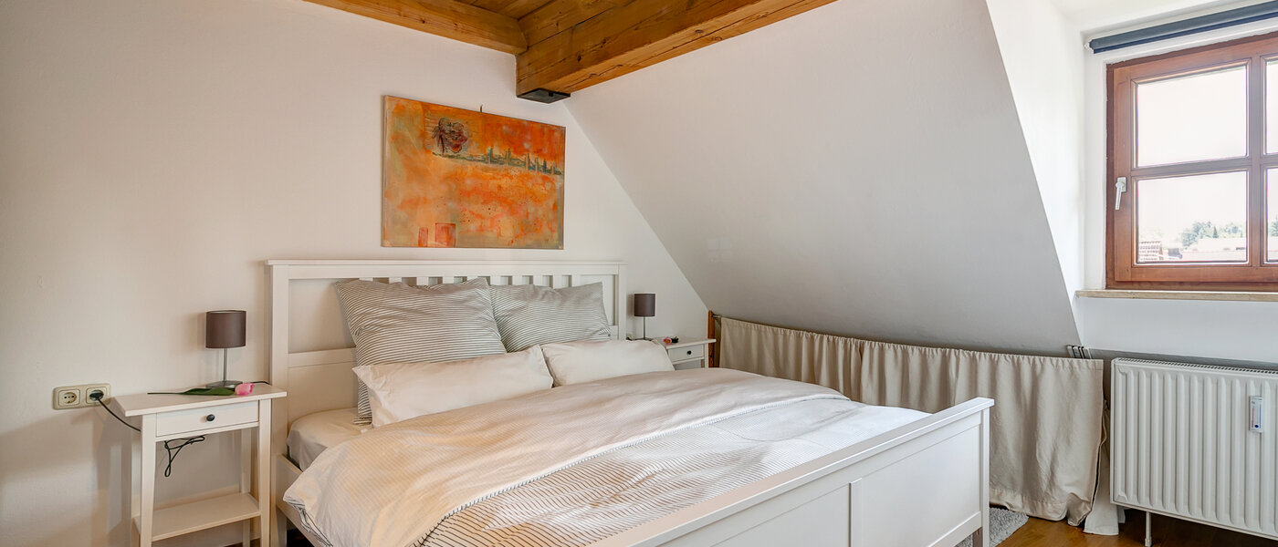 мансардная квартира München Obermenzing 01 спальная 10079