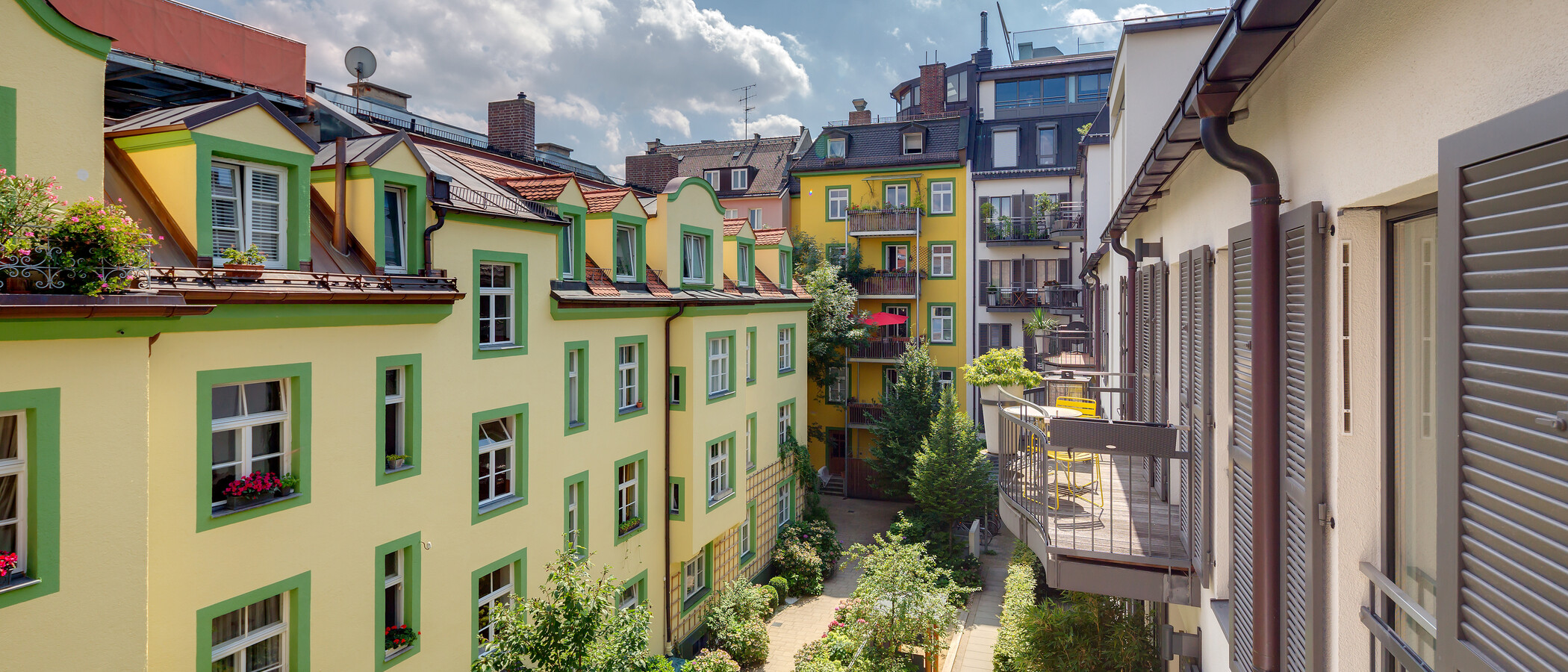 квартира München Maxvorstadt - Universitätsviertel 01 вид из окна 10142