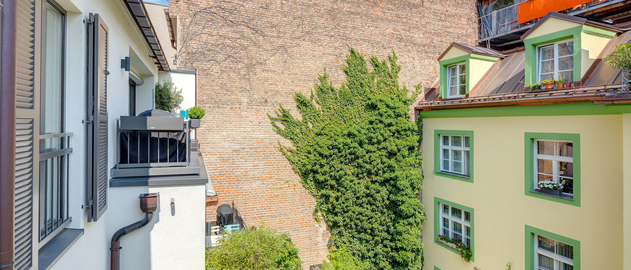 квартира München Maxvorstadt - Universitätsviertel 02 вид из окна 10142