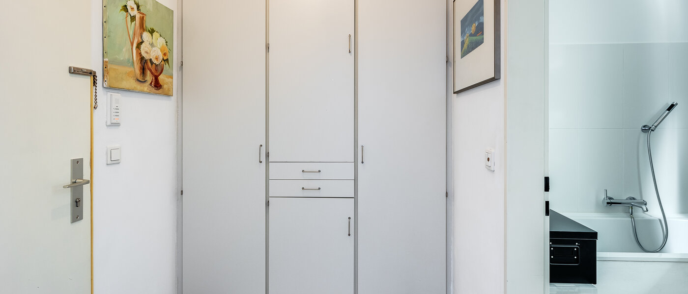 квартира München Schwabing-West (rund um den Hohenzollernplatz) 01 коридор 10175