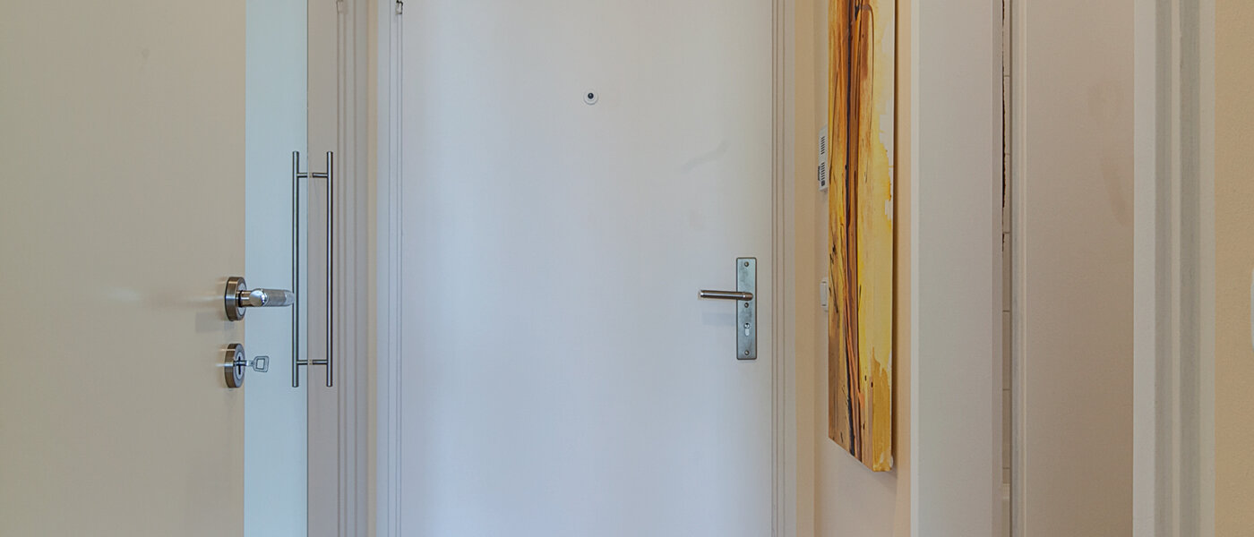 квартира München Neuhausen 03 коридор 10177