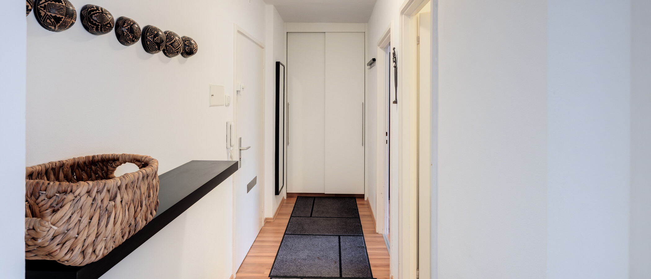 квартира München Schwabing-West (rund um den Hohenzollernplatz) 01 коридор 10210