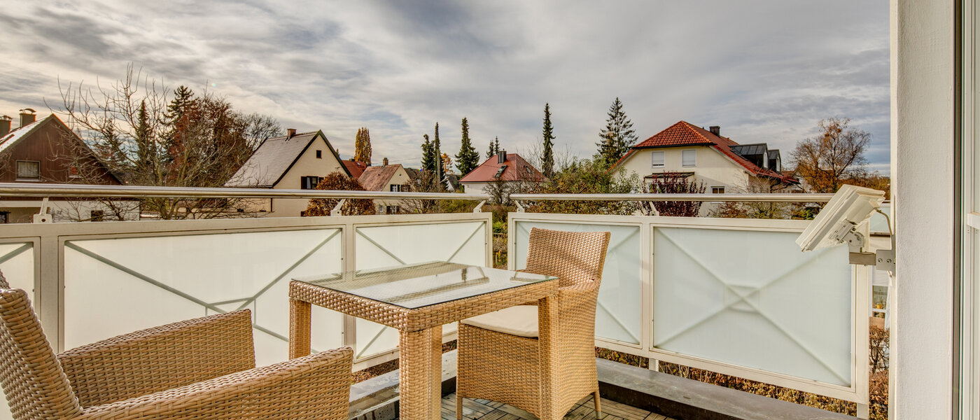 квартира München Obermenzing 01 балкон 10294