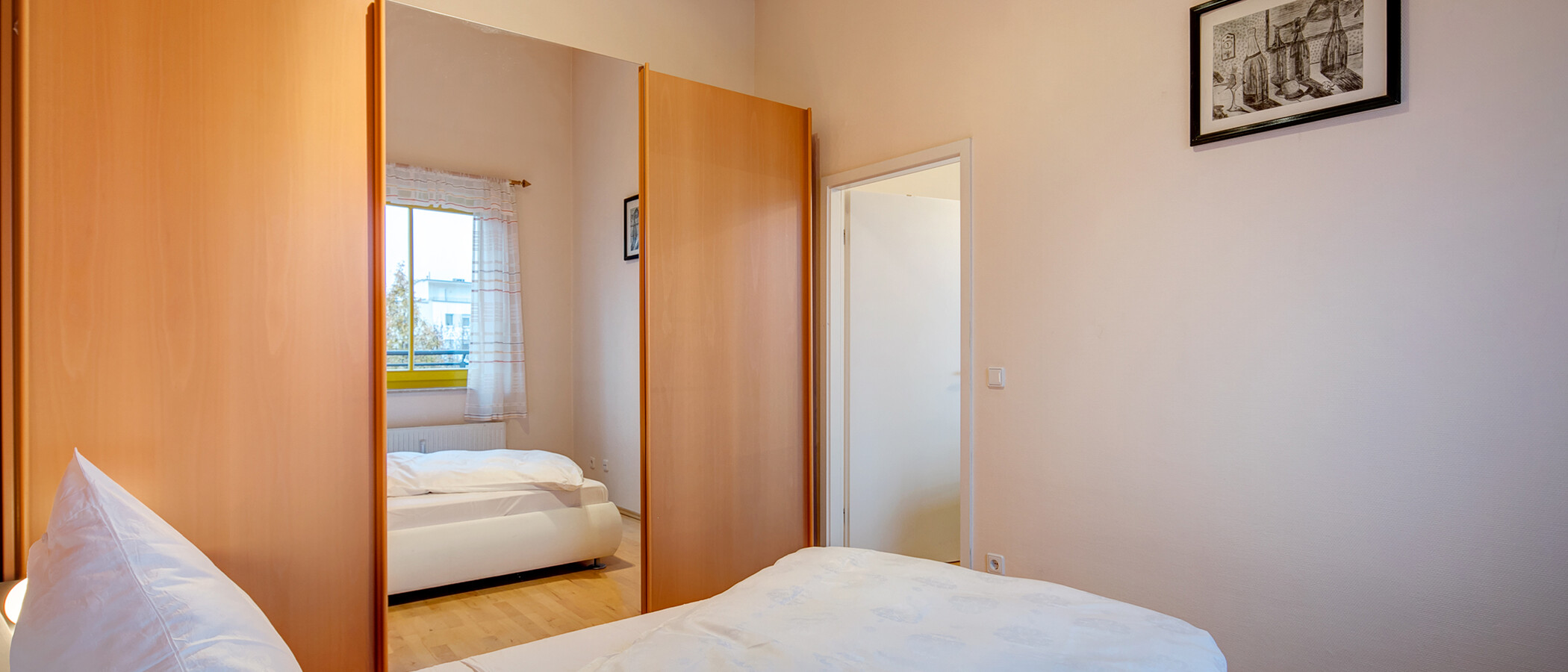 квартира München Messestadt Riem 03 спальная комната 10307
