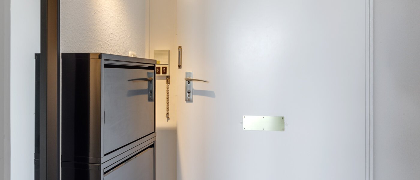 квартира München Oberföhring 01 коридор 10336