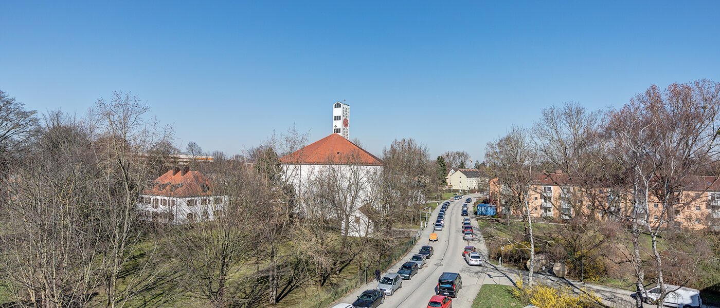 мансардная квартира München Ramersdorf 03 вид из окна 10340