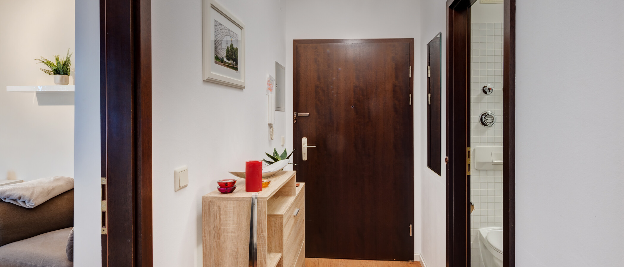 квартира München Maxvorstadt - Universitätsviertel 01 коридор 10343