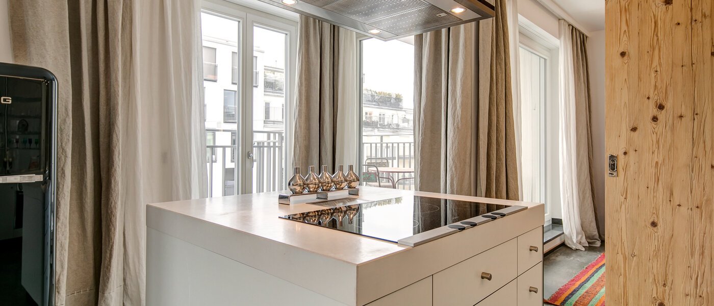 квартира München Maxvorstadt - Westen 06 кухня 10358