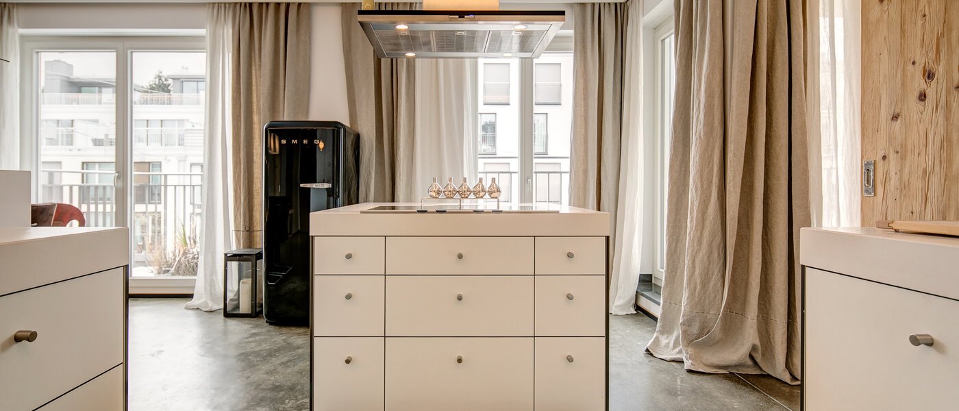 квартира München Maxvorstadt - Westen 07 кухня 10358