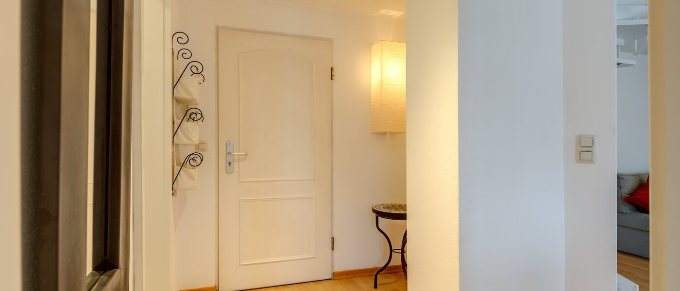 квартира-галерея München Fasangarten 02 коридор 10367