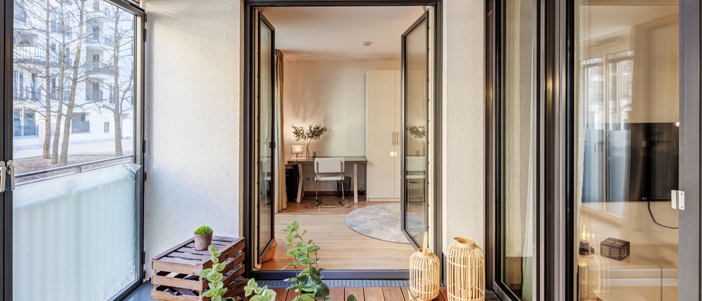 квартира München Maxvorstadt - Westen 02 лоджия 10381