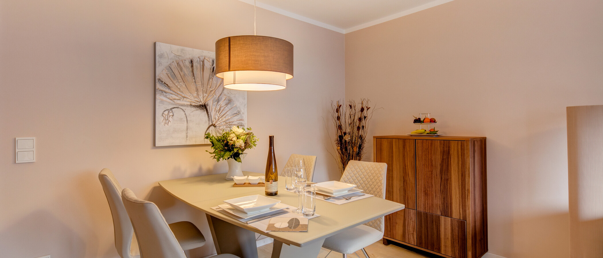 квартира München Schwabing-West (rund um den Bonner Platz) 04 гостиная 10412