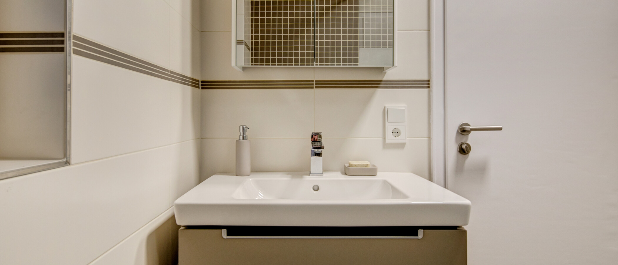 квартира München Schwabing-West (rund um den Bonner Platz) 02 ванная комната 10412