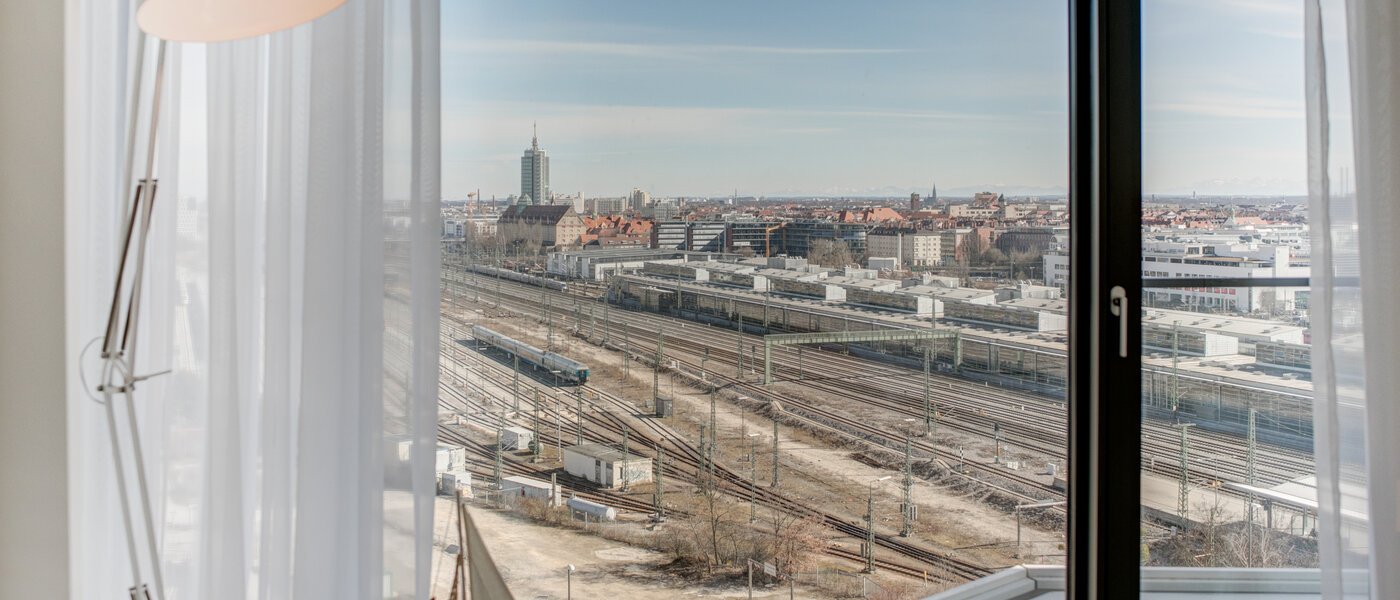 квартира München Nymphenburg 04 вид из окна 10451