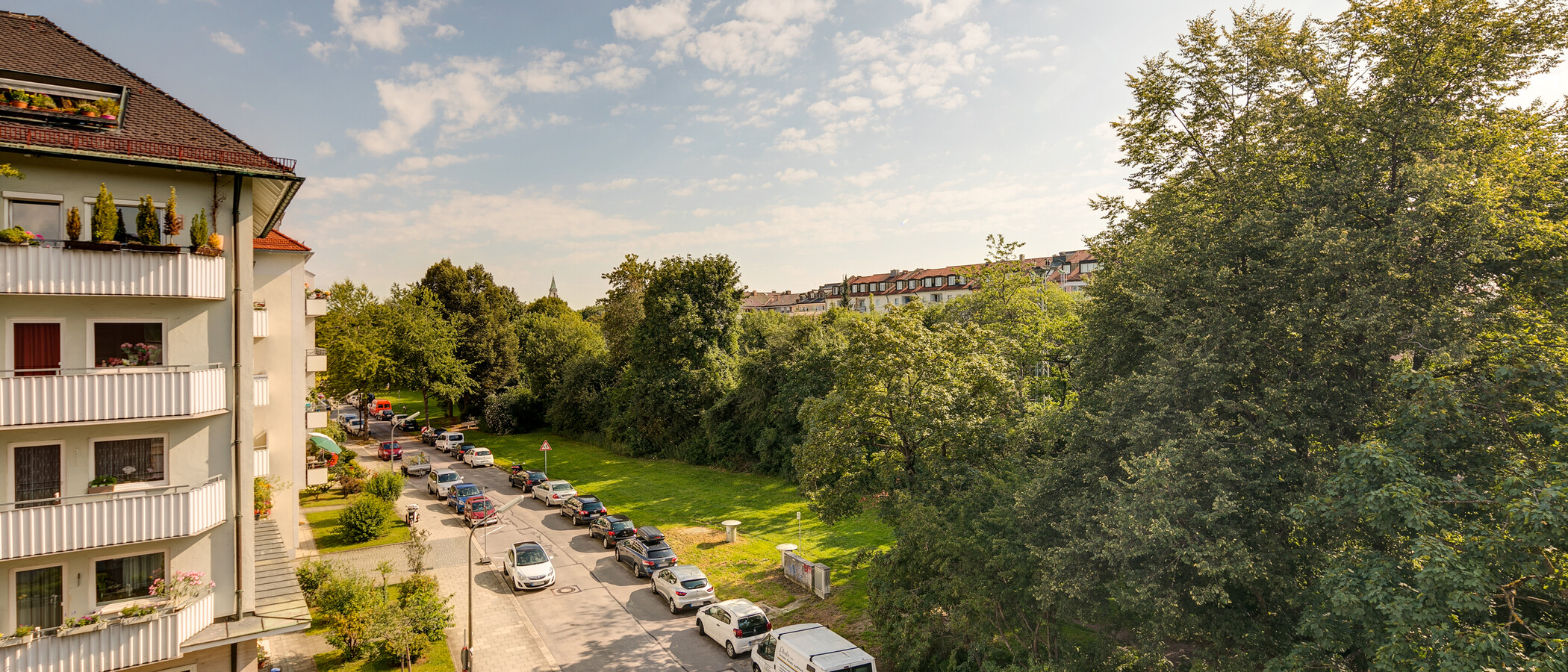 квартира München Sendling-Westpark 01 вид из окна 10496