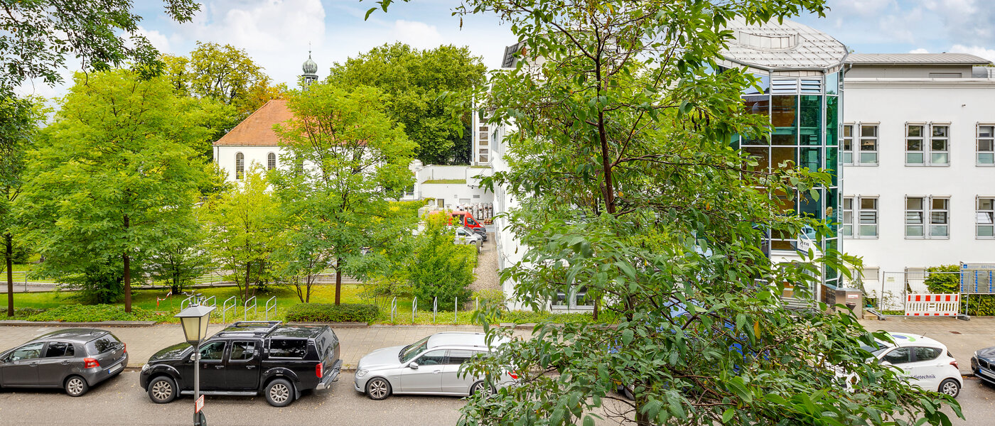 квартира München Nymphenburg 02 вид из окна 10522