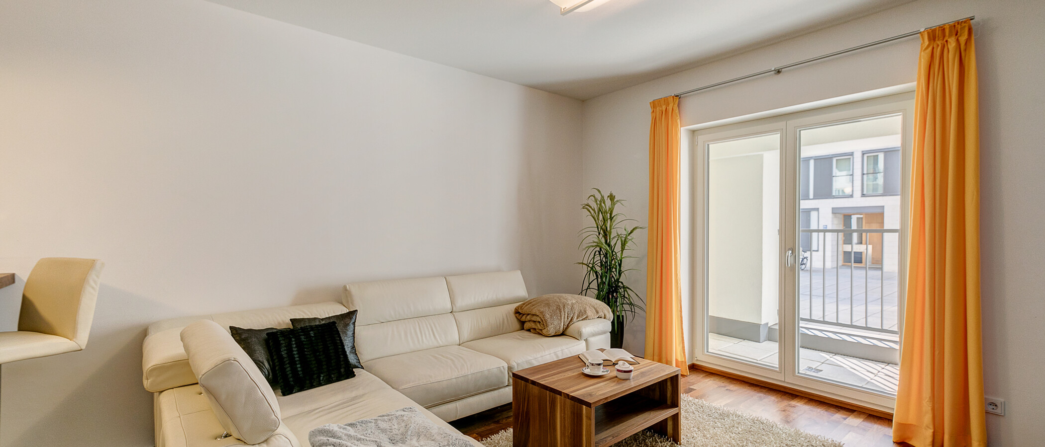 квартира München Maxvorstadt - Westen 01 гостиная 10538