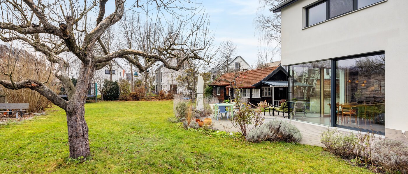 Особняк Olching 01 сад 10562